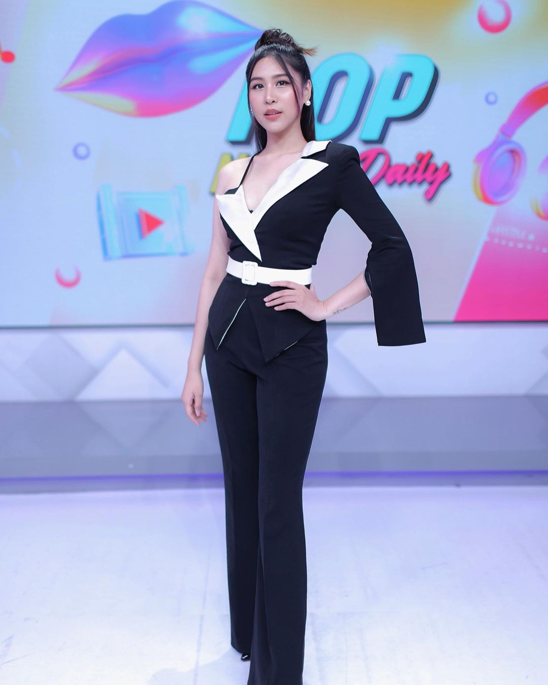 เอม - สาธิดา ปิ่นสินชัย