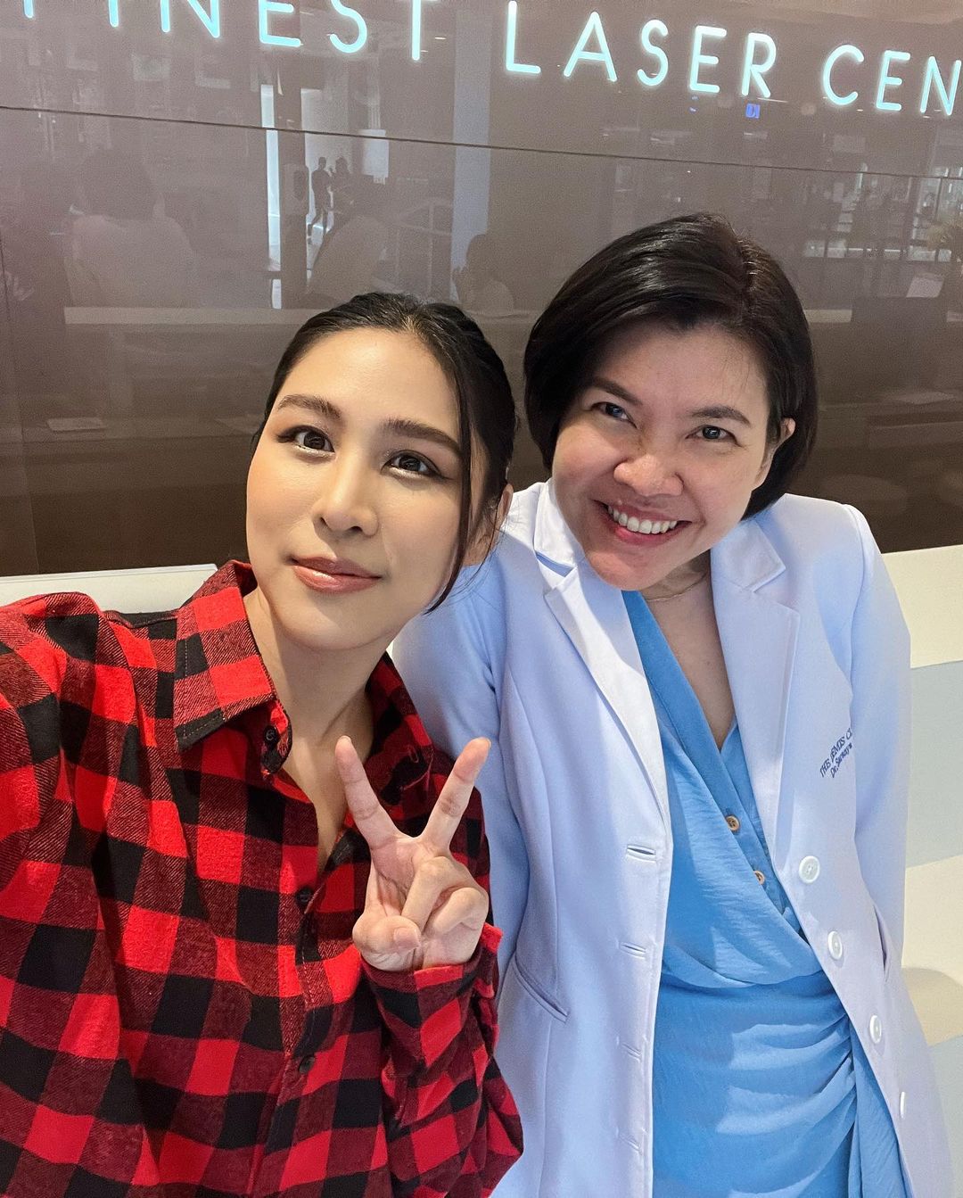 เอม - สาธิดา ปิ่นสินชัย