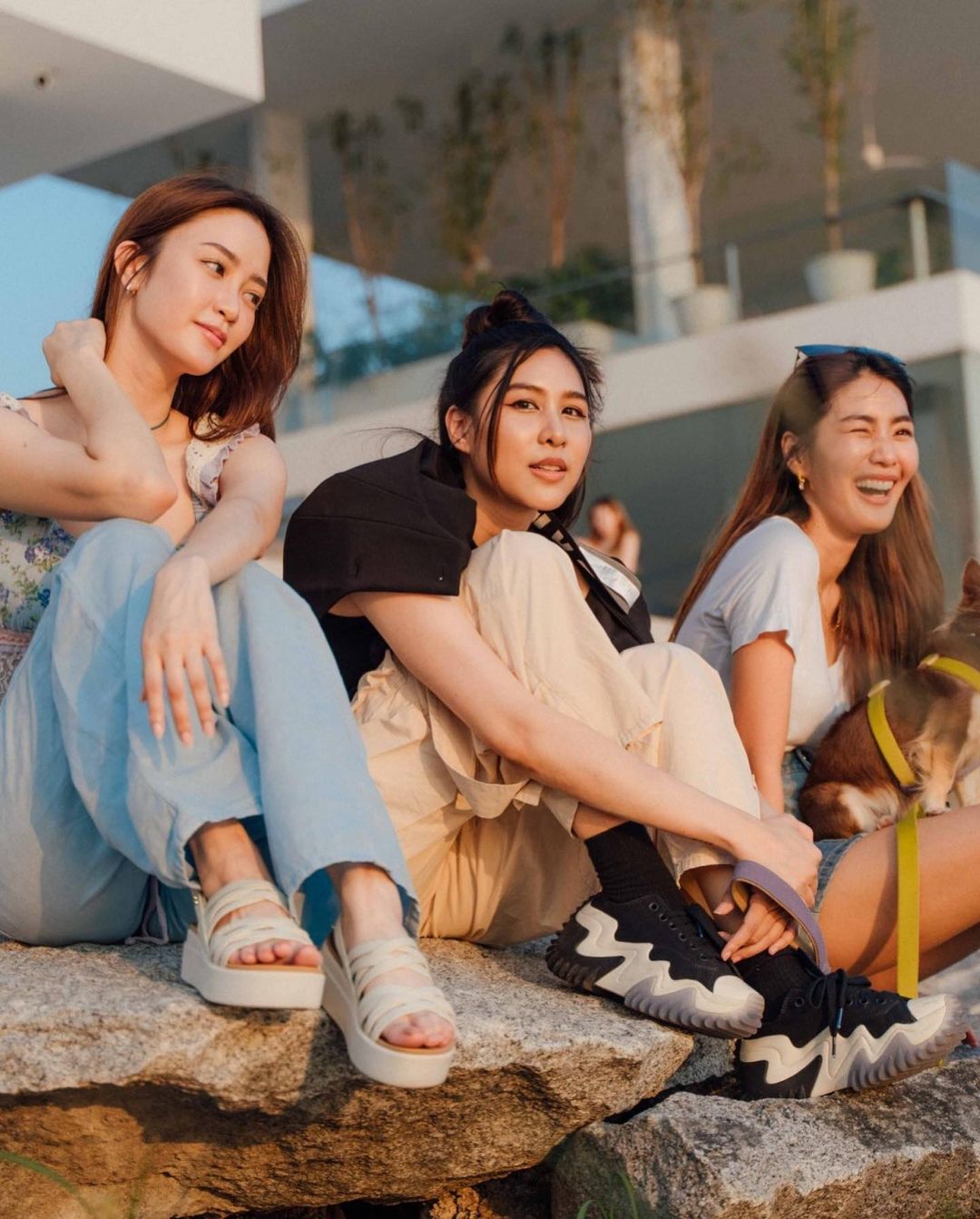 เอม - สาธิดา ปิ่นสินชัย