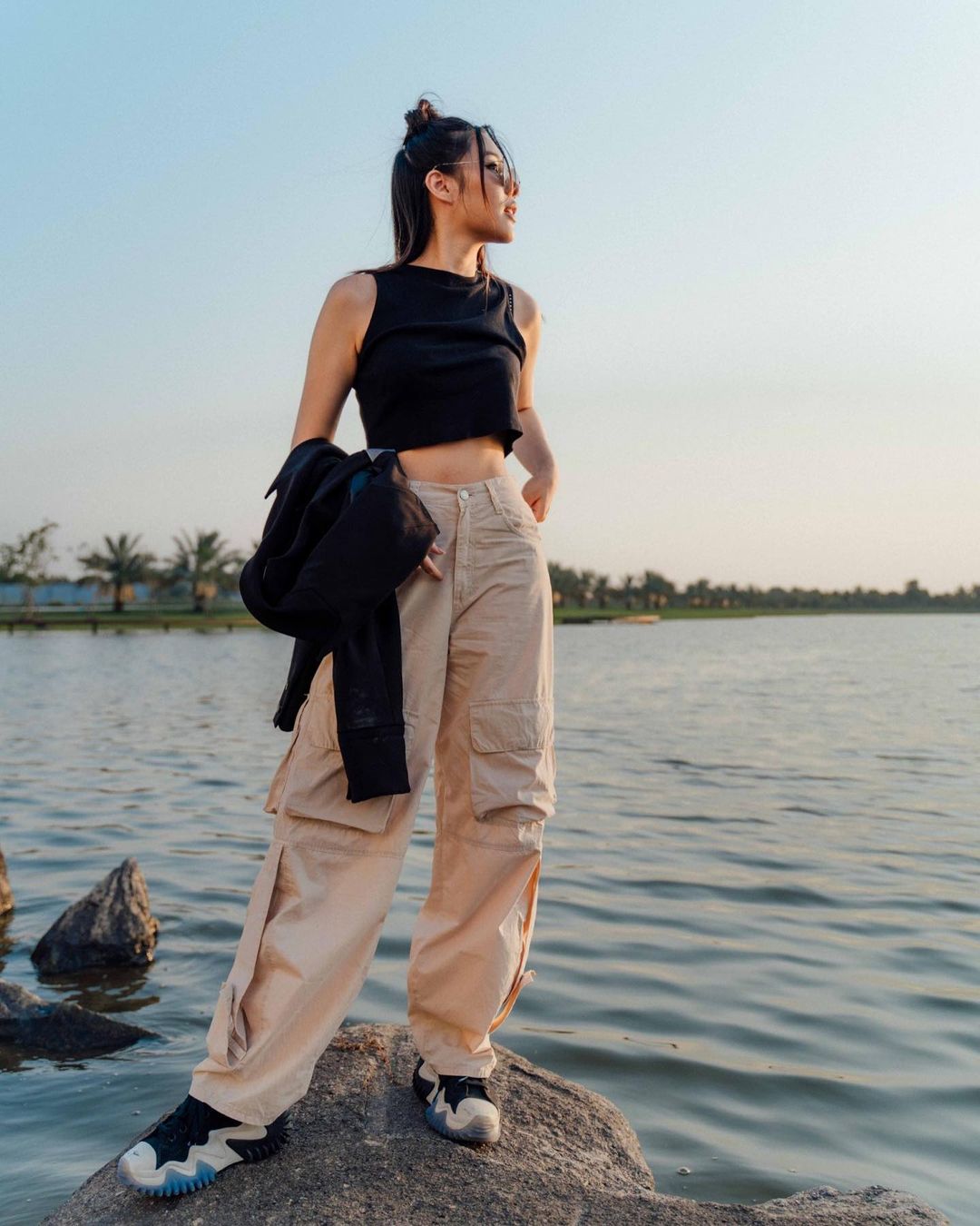 เอม - สาธิดา ปิ่นสินชัย