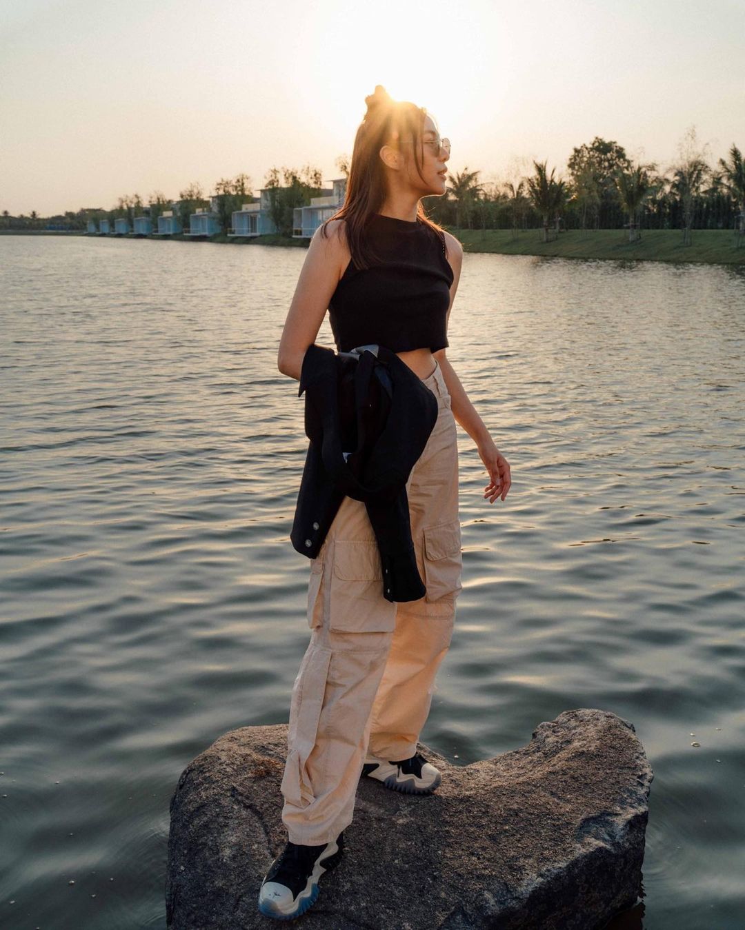 เอม - สาธิดา ปิ่นสินชัย