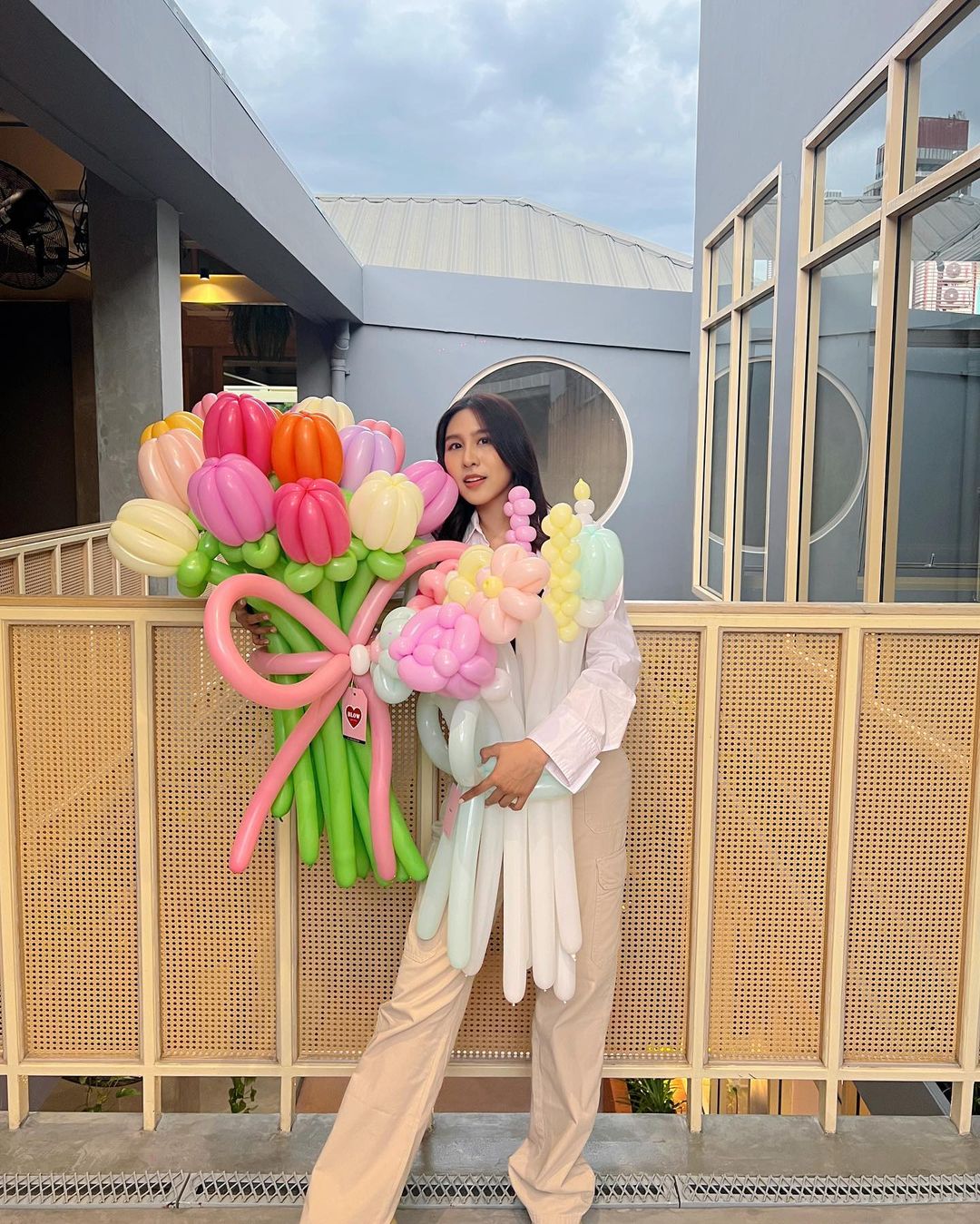เอม - สาธิดา ปิ่นสินชัย