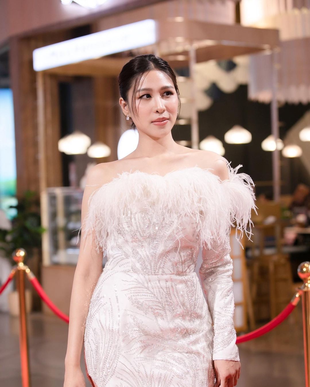 เอม - สาธิดา ปิ่นสินชัย