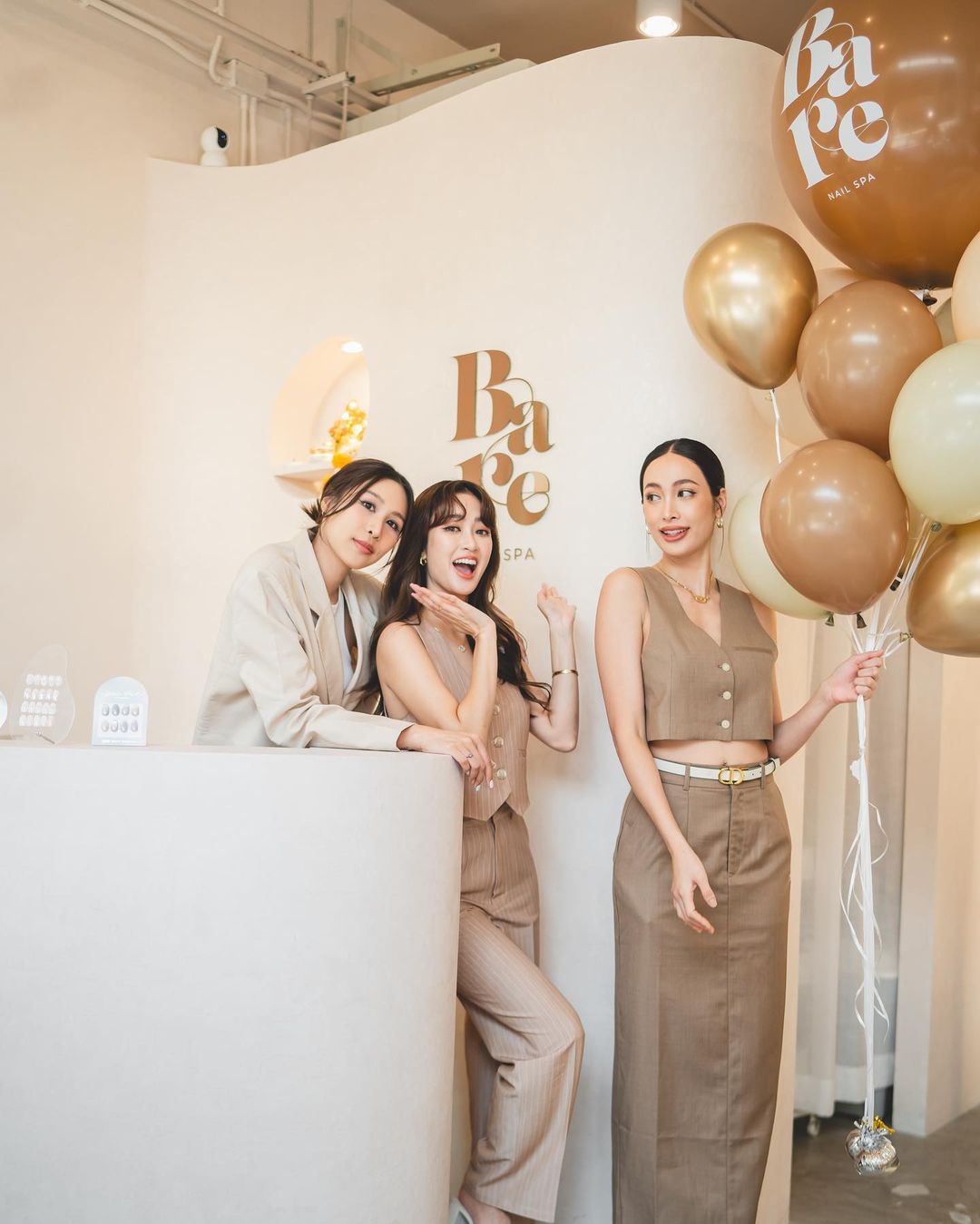 เอม - สาธิดา ปิ่นสินชัย