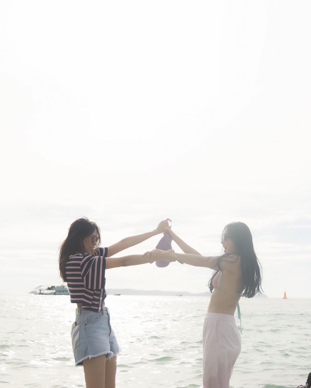 เอม - สาธิดา ปิ่นสินชัย