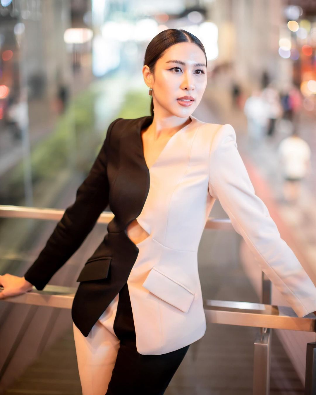 เอม - สาธิดา ปิ่นสินชัย