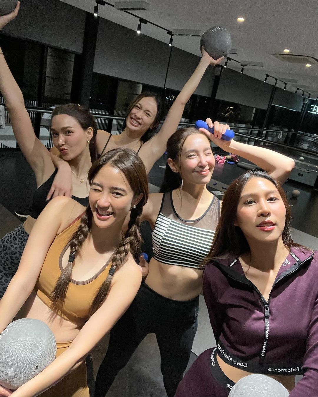 เอม - สาธิดา ปิ่นสินชัย