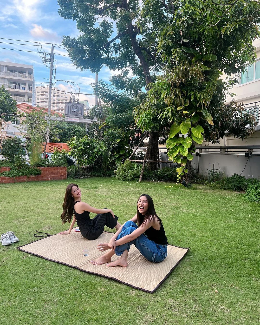 เอม - สาธิดา ปิ่นสินชัย