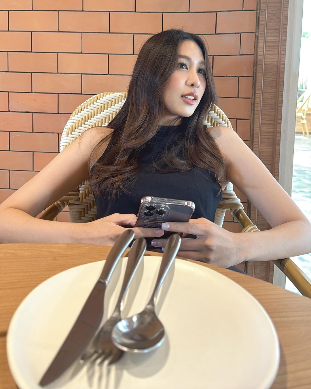 เอม - สาธิดา ปิ่นสินชัย