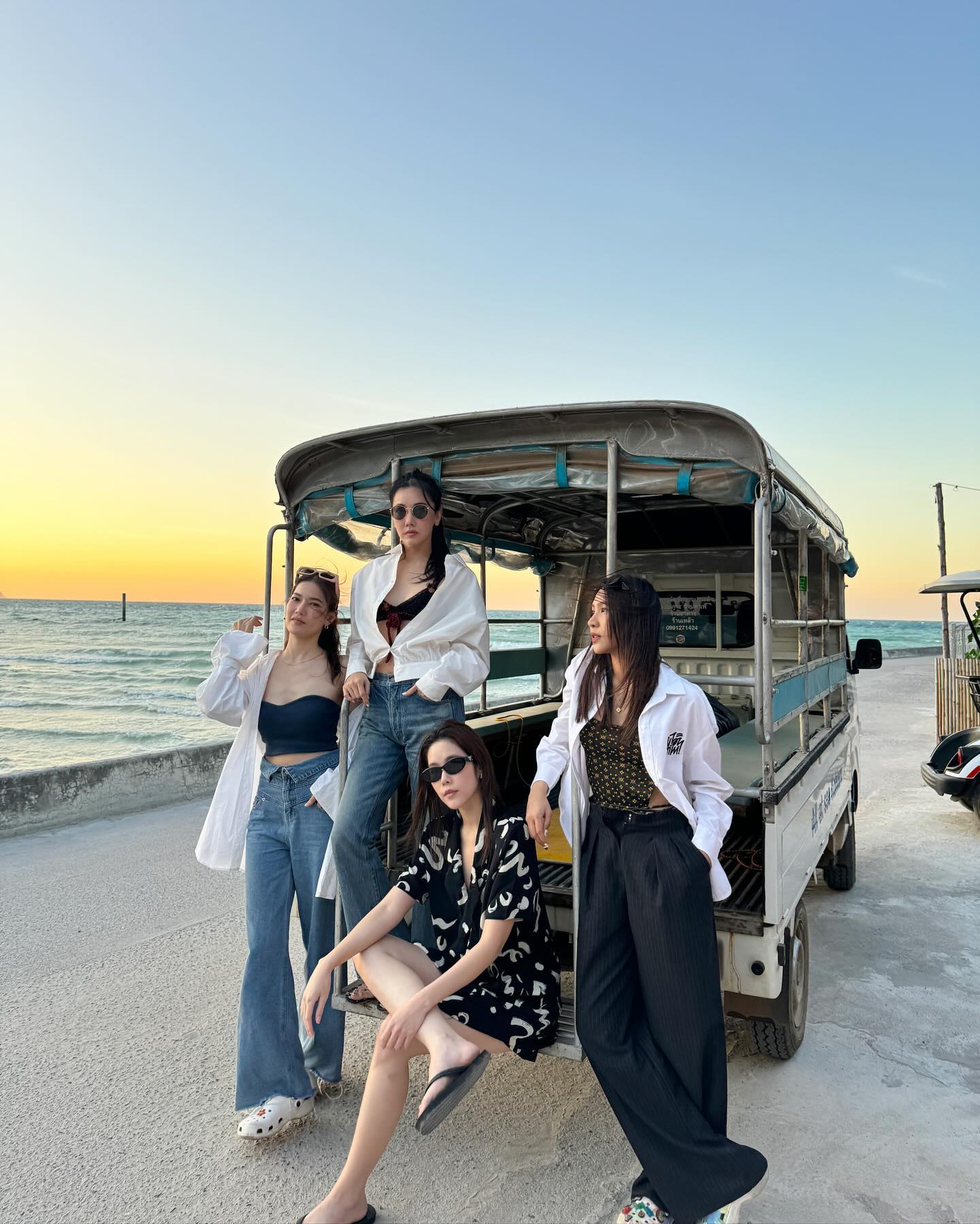 เอม - สาธิดา ปิ่นสินชัย