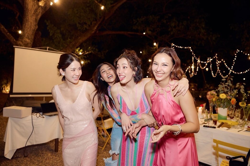 เอม - สาธิดา ปิ่นสินชัย