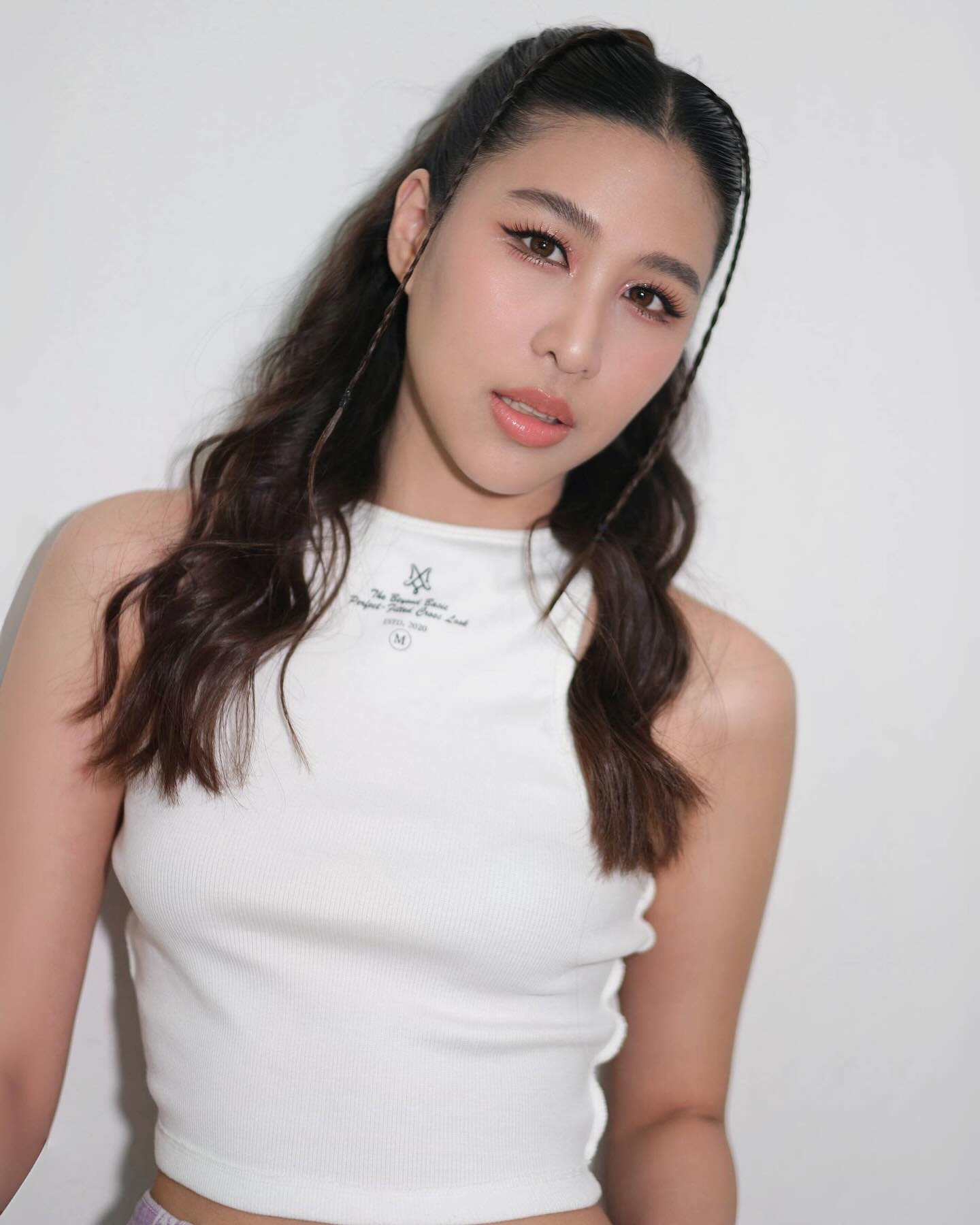 เอม - สาธิดา ปิ่นสินชัย