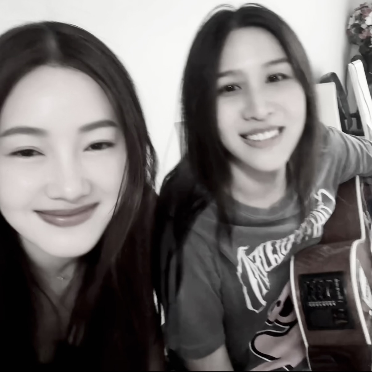 เอม - สาธิดา ปิ่นสินชัย
