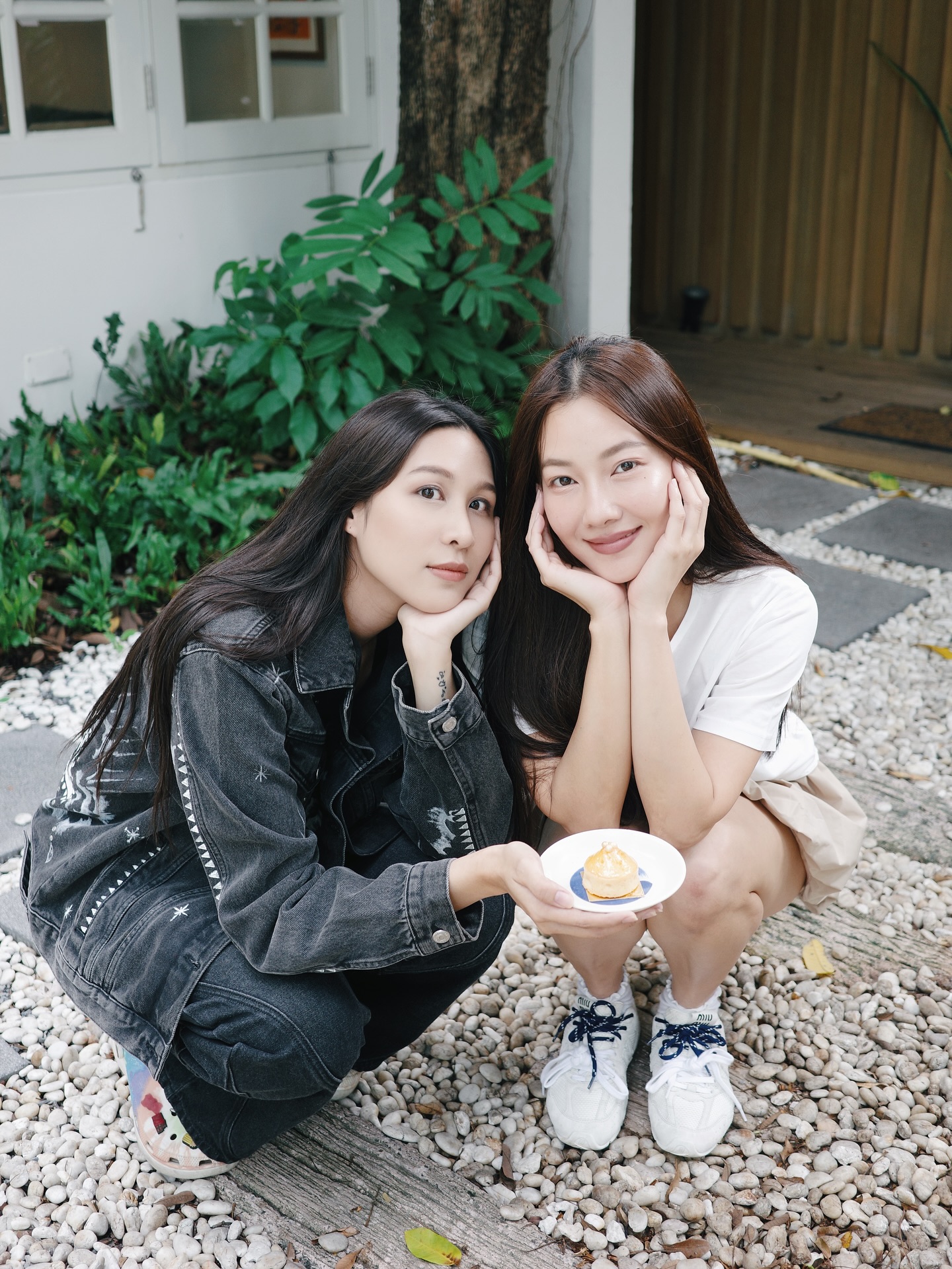 เอม - สาธิดา ปิ่นสินชัย