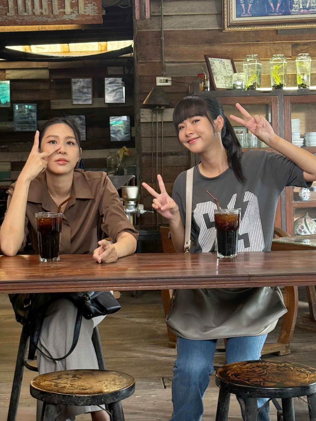 เอม - สาธิดา ปิ่นสินชัย
