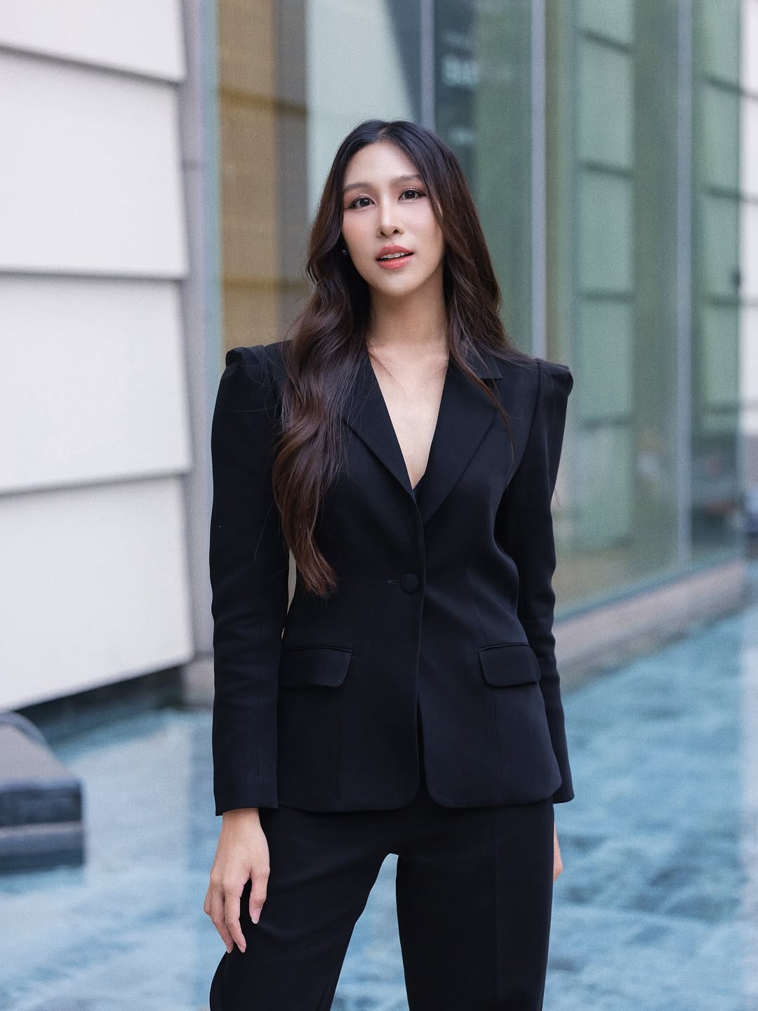 เอม - สาธิดา ปิ่นสินชัย