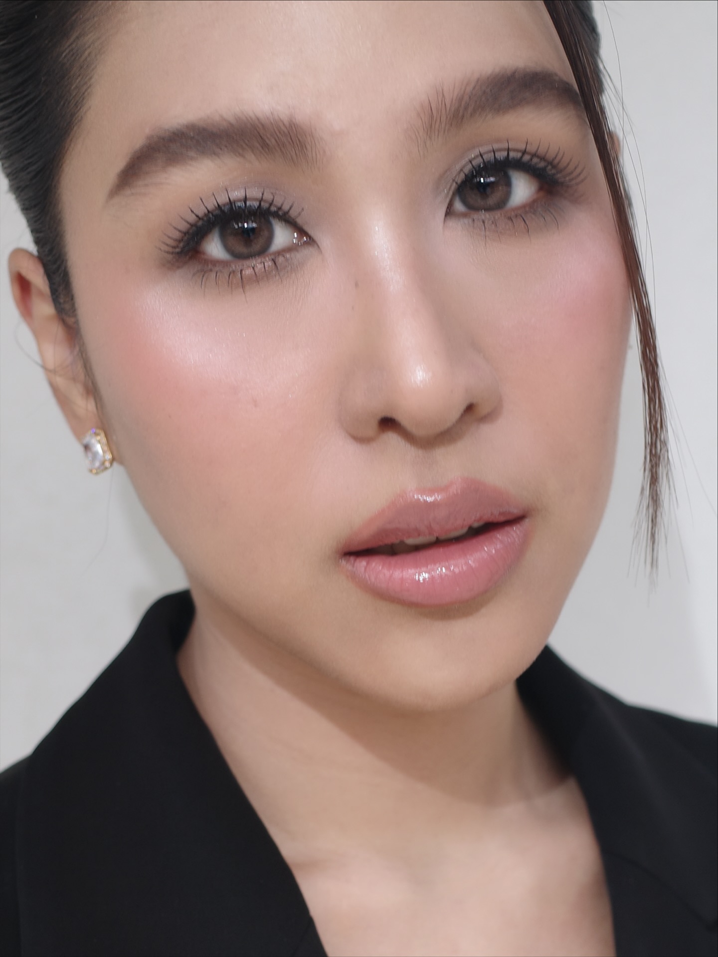 เอม - สาธิดา ปิ่นสินชัย