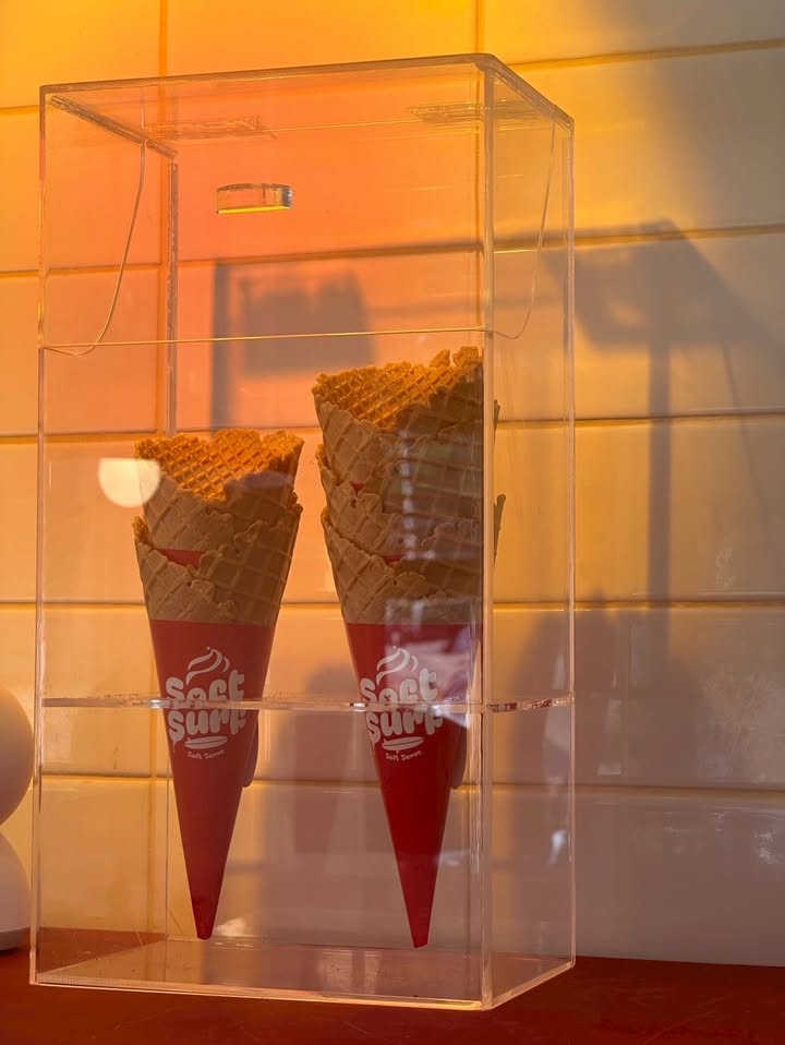 เอม - สาธิดา ปิ่นสินชัย