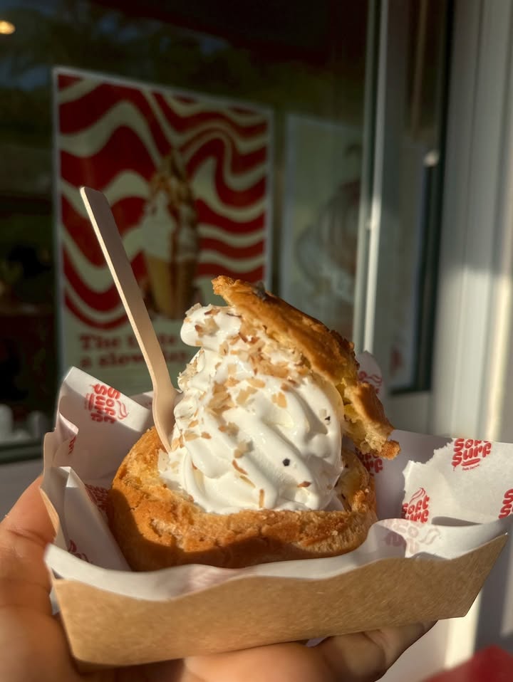 เอม - สาธิดา ปิ่นสินชัย