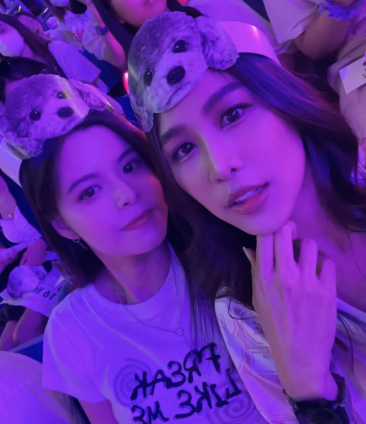 เอม - สาธิดา ปิ่นสินชัย