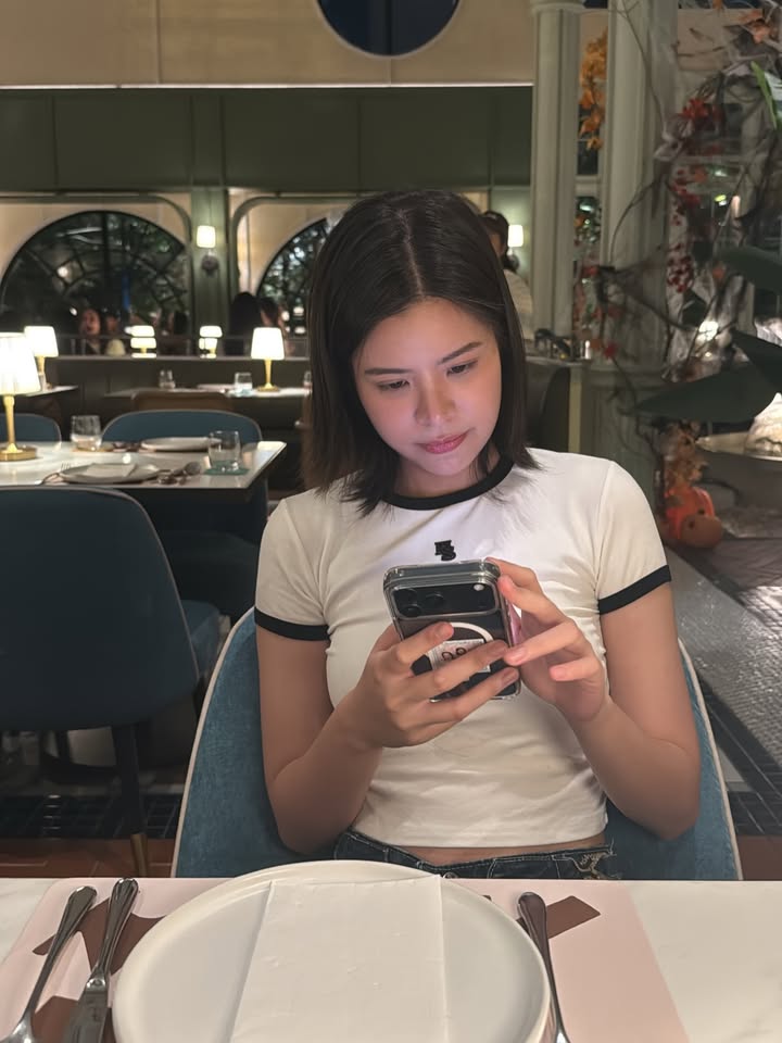 เอม - สาธิดา ปิ่นสินชัย