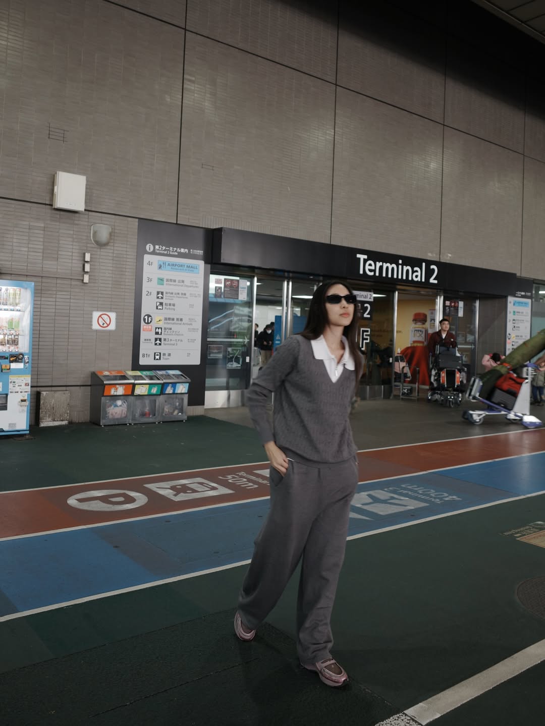 เอม - สาธิดา ปิ่นสินชัย