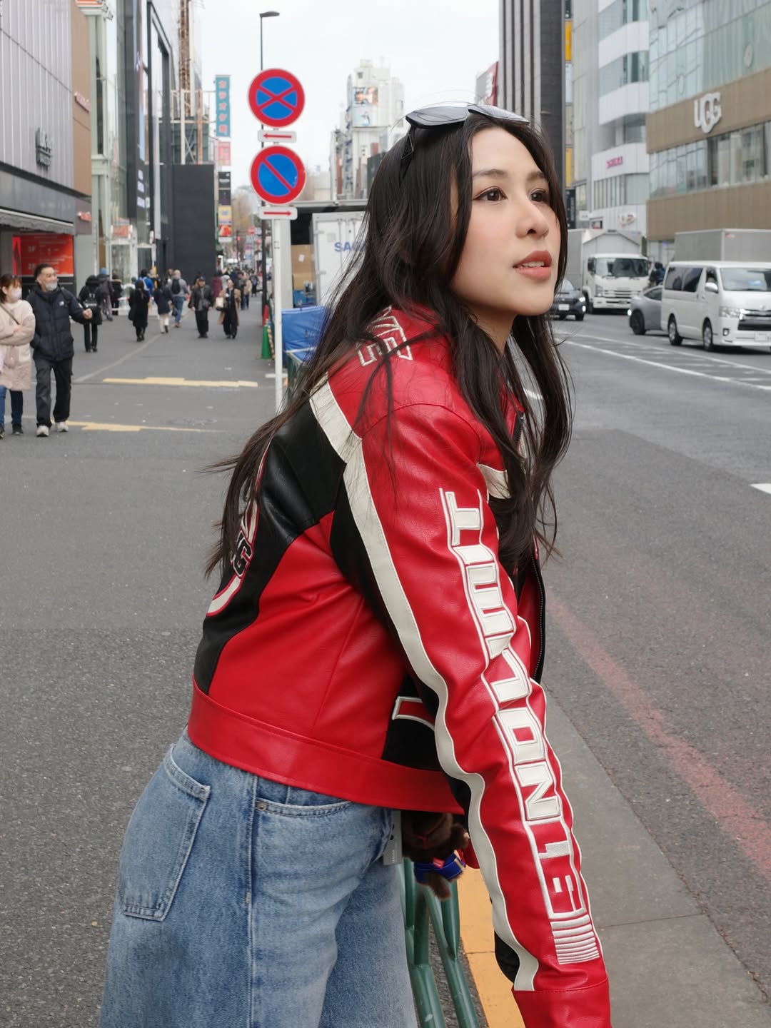 เอม - สาธิดา ปิ่นสินชัย