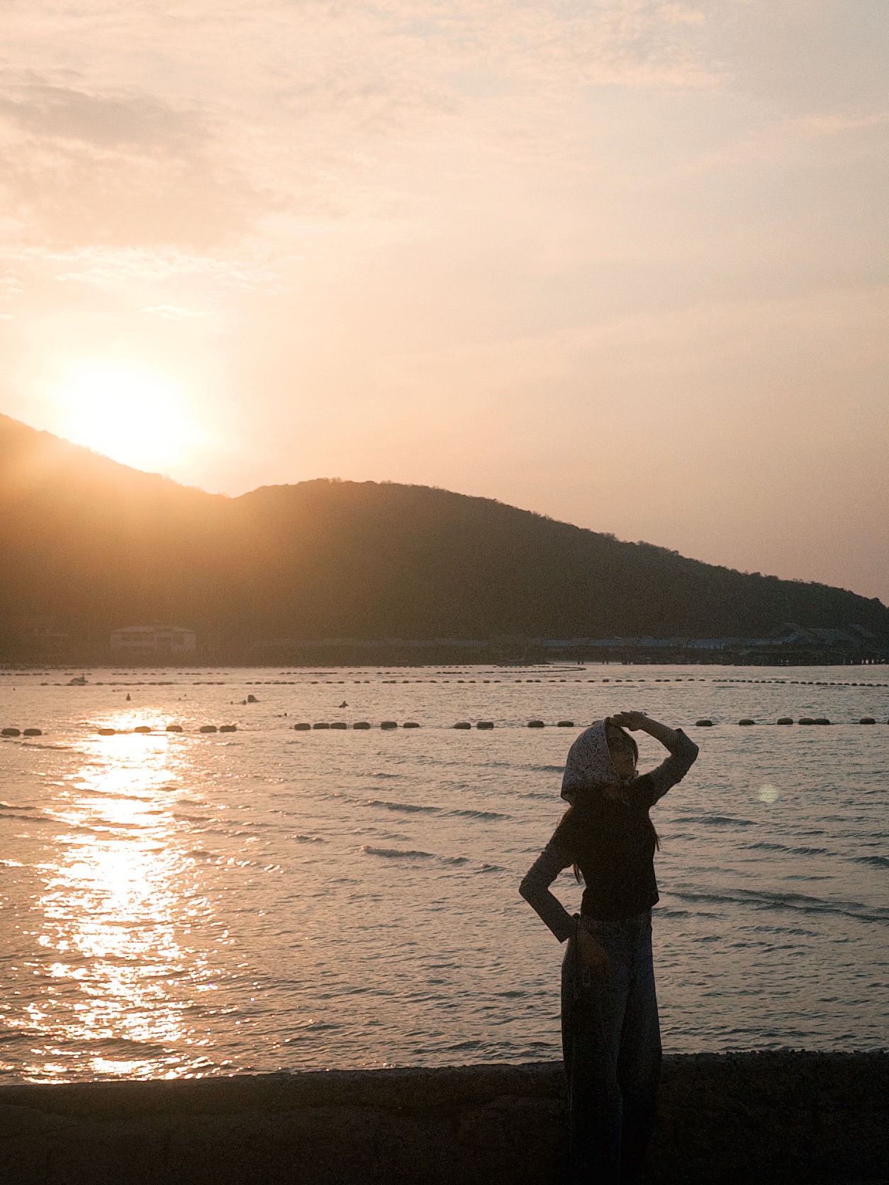 เอม - สาธิดา ปิ่นสินชัย
