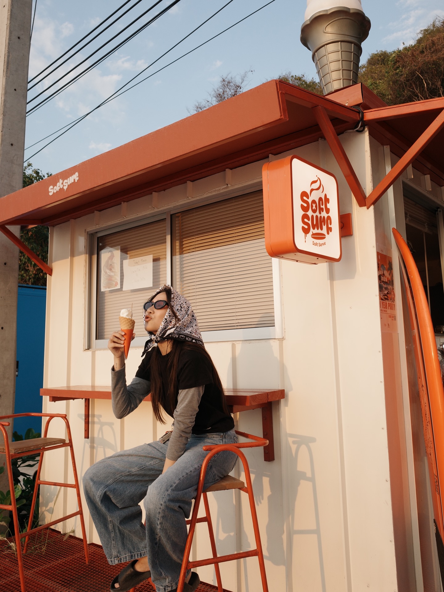 เอม - สาธิดา ปิ่นสินชัย