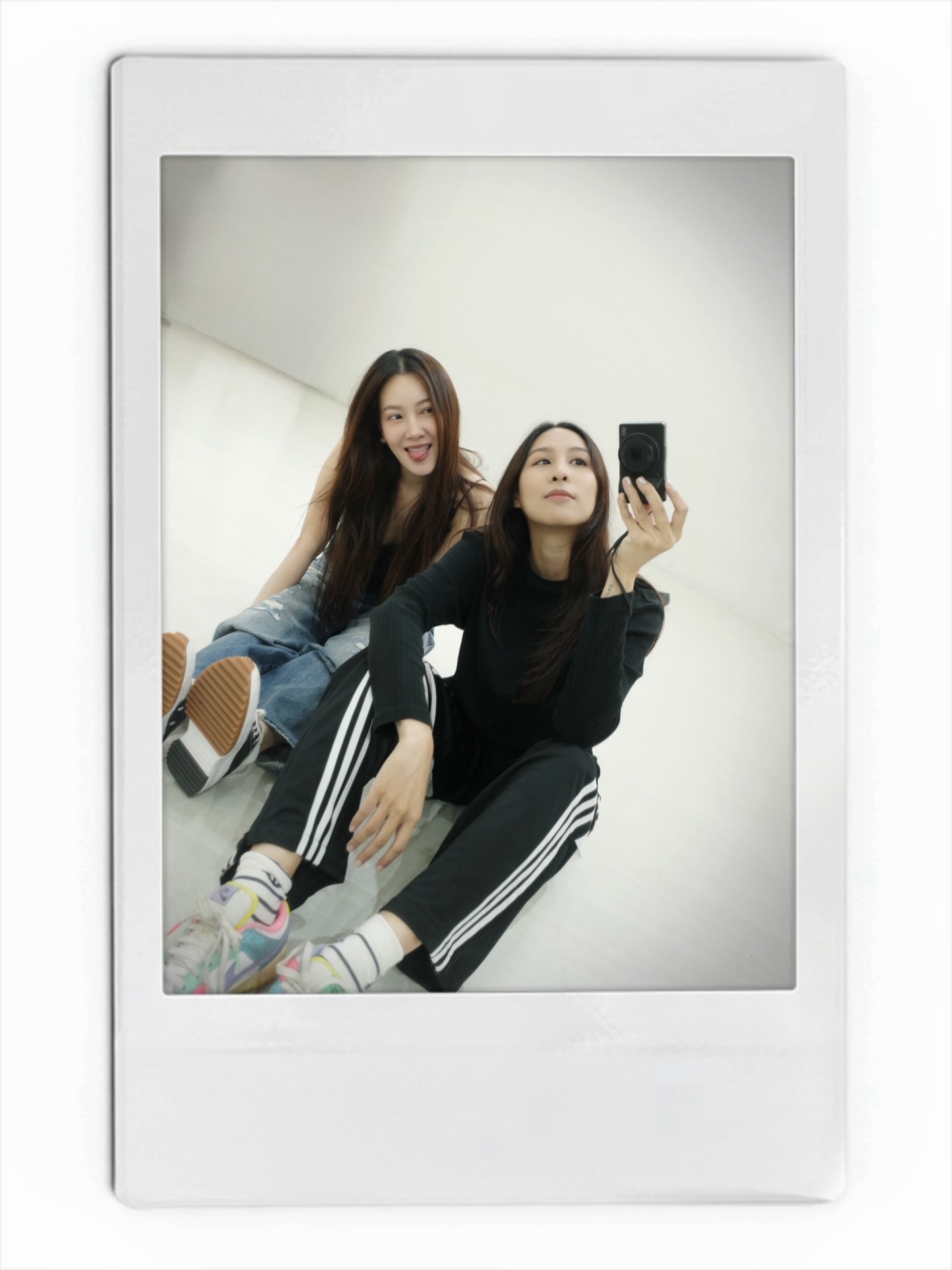 เอม - สาธิดา ปิ่นสินชัย