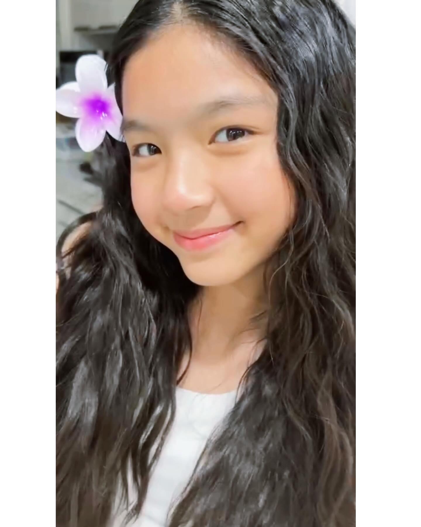 โบว์ - แวนดา สหวงษ์