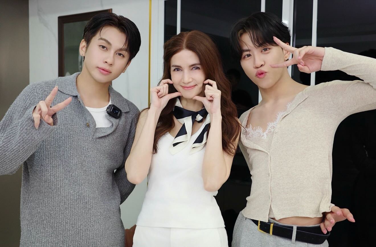 โบว์ - แวนดา สหวงษ์