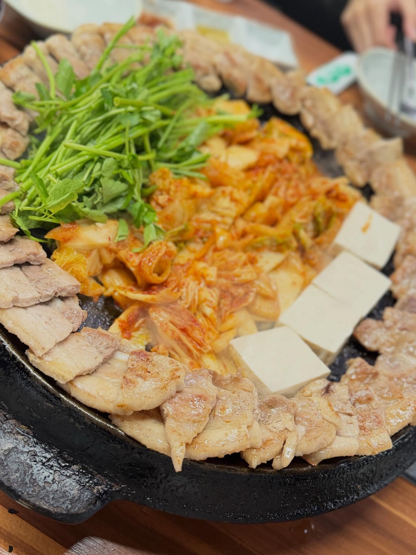 โบว์ - แวนดา สหวงษ์