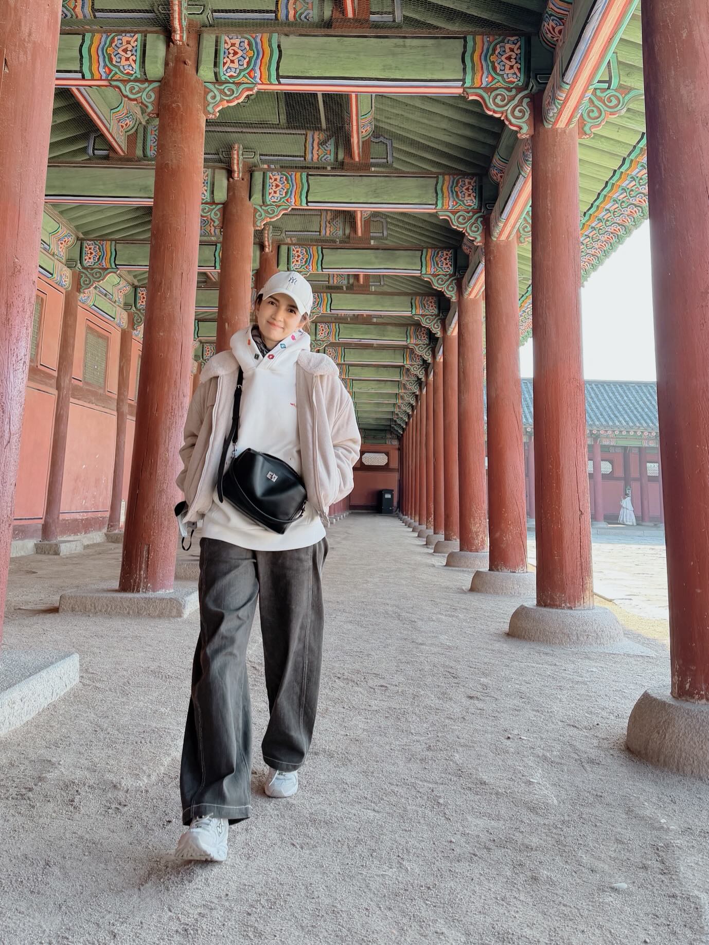 โบว์ - แวนดา สหวงษ์