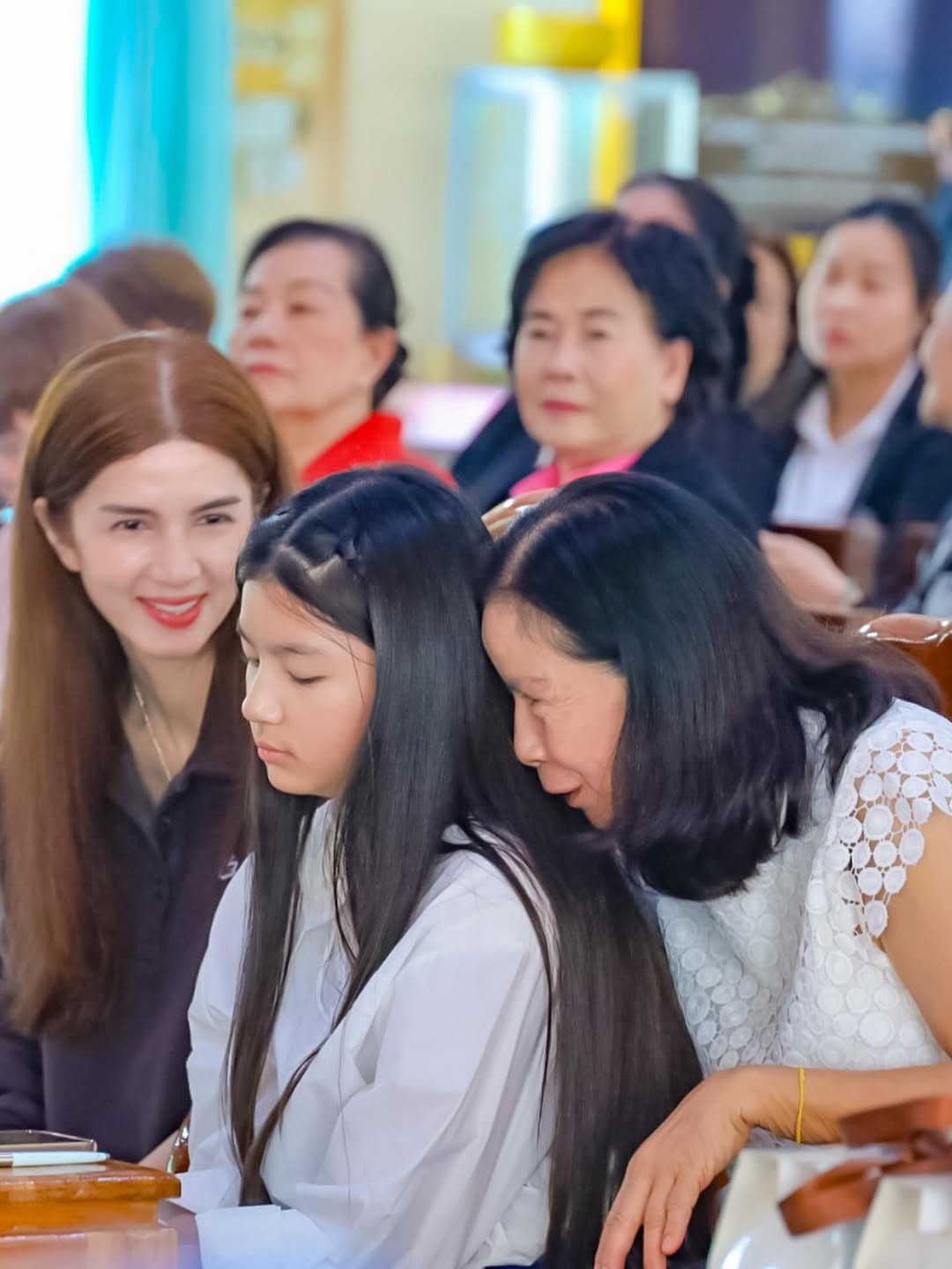 โบว์ - แวนดา สหวงษ์