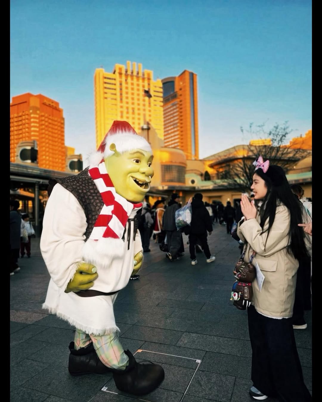 โบว์ - แวนดา สหวงษ์