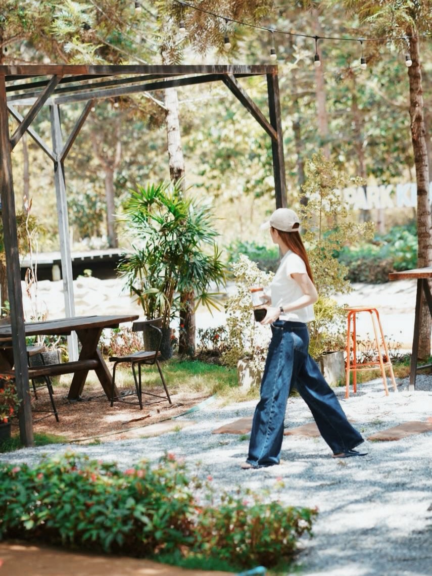 โบว์ - แวนดา สหวงษ์