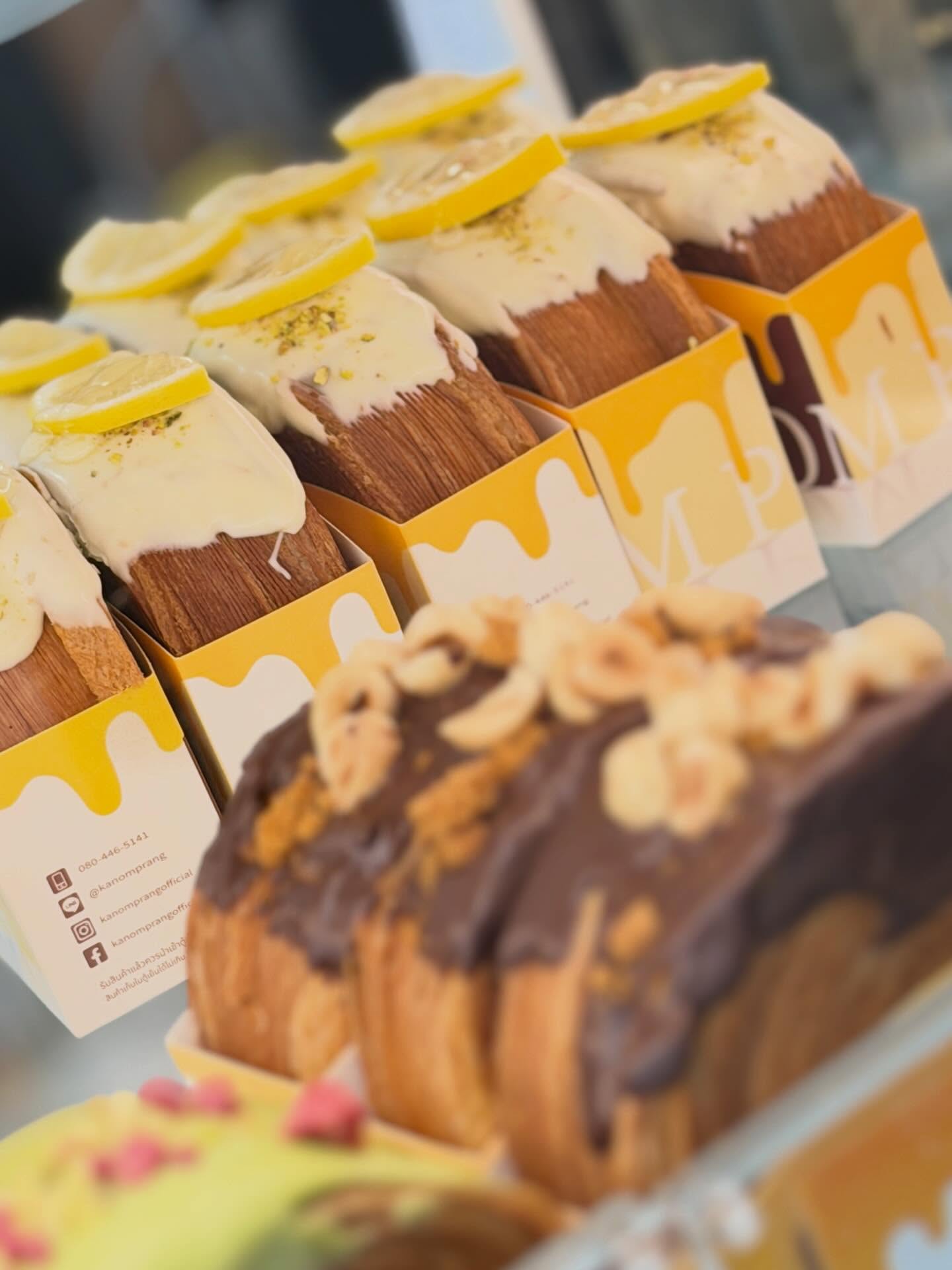 โบว์ - แวนดา สหวงษ์