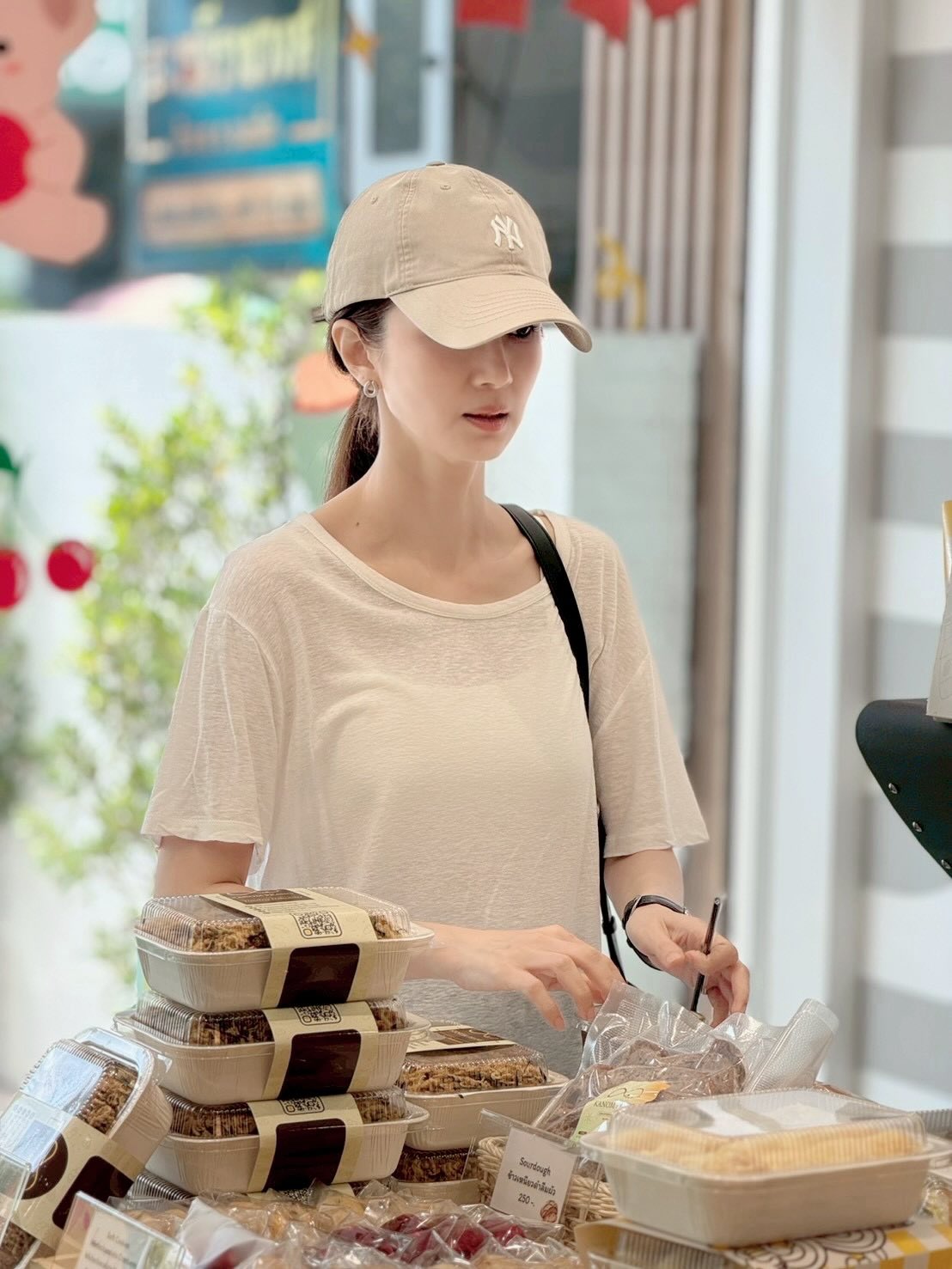 โบว์ - แวนดา สหวงษ์