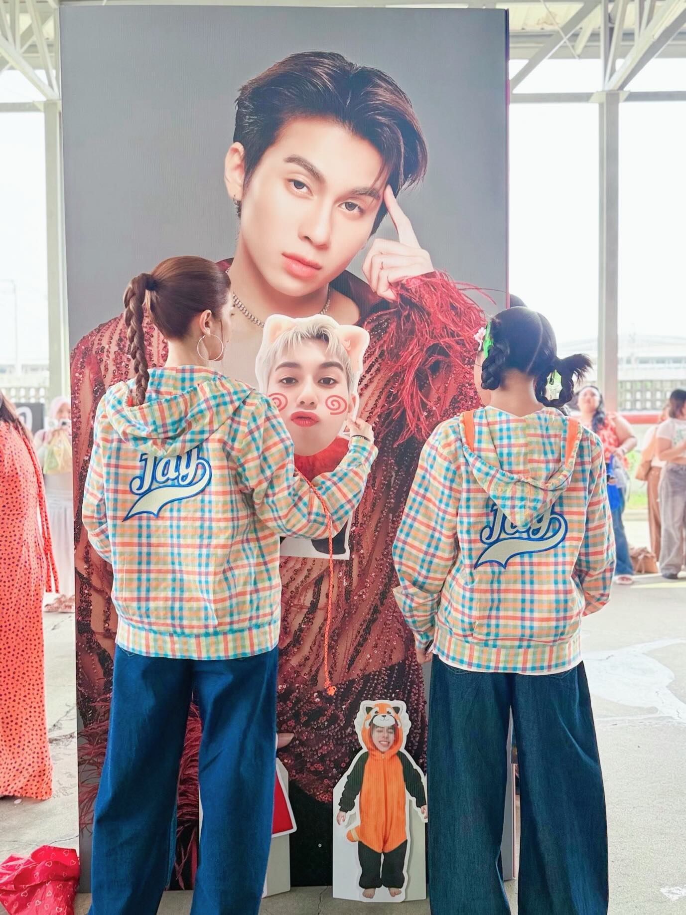 โบว์ - แวนดา สหวงษ์