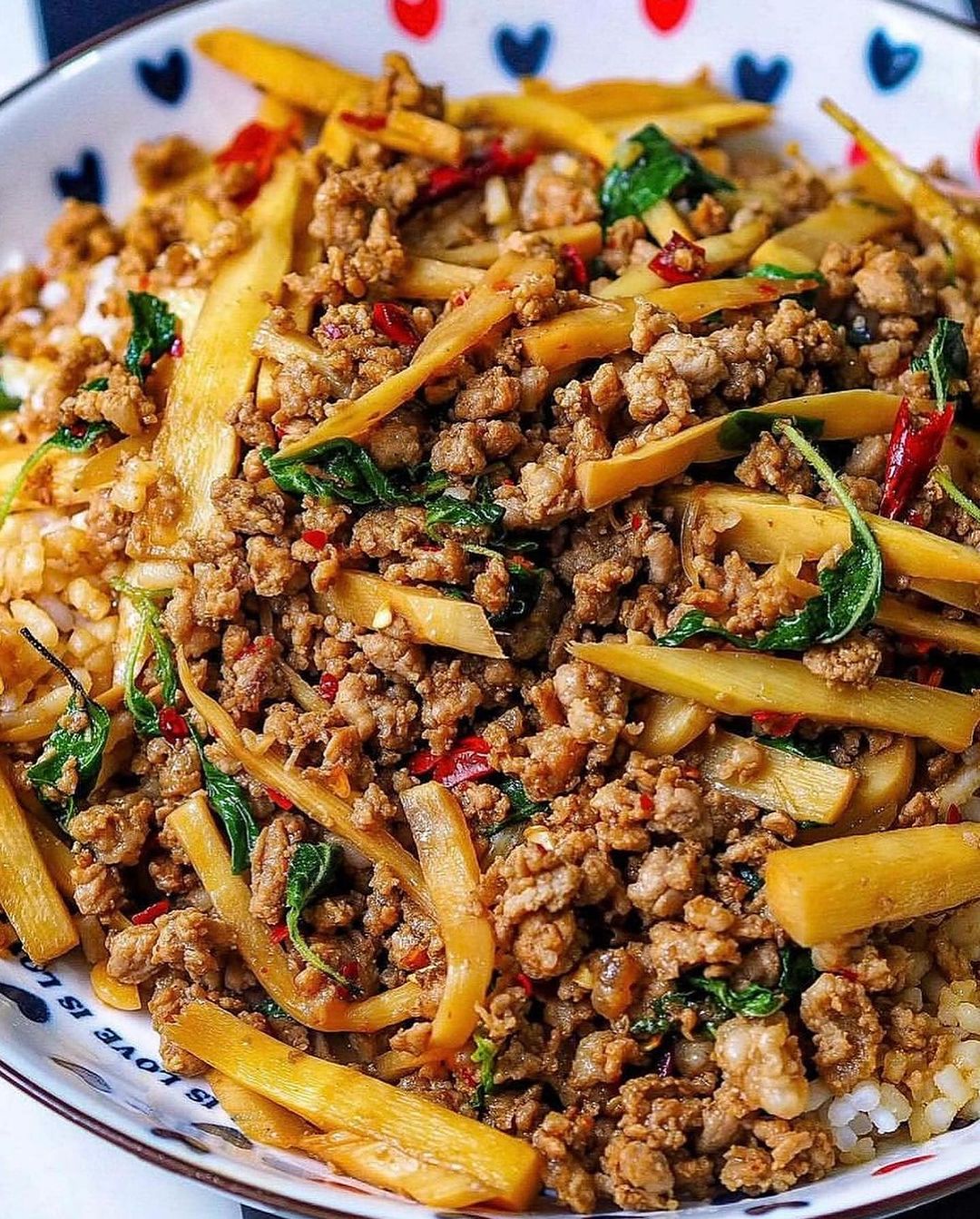 เติ้ล - ธนพล นิ่มทัยสุข