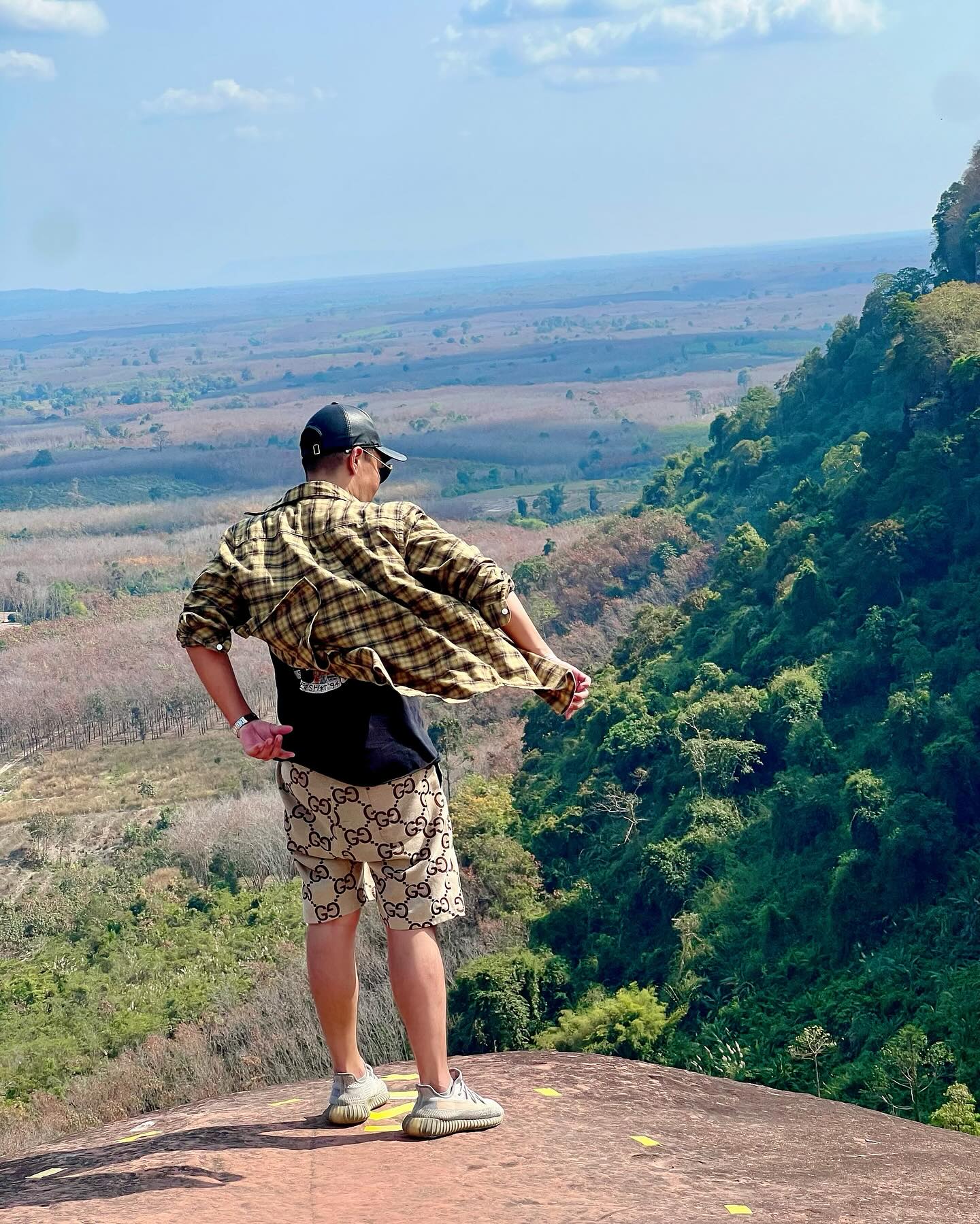 เติ้ล - ธนพล นิ่มทัยสุข
