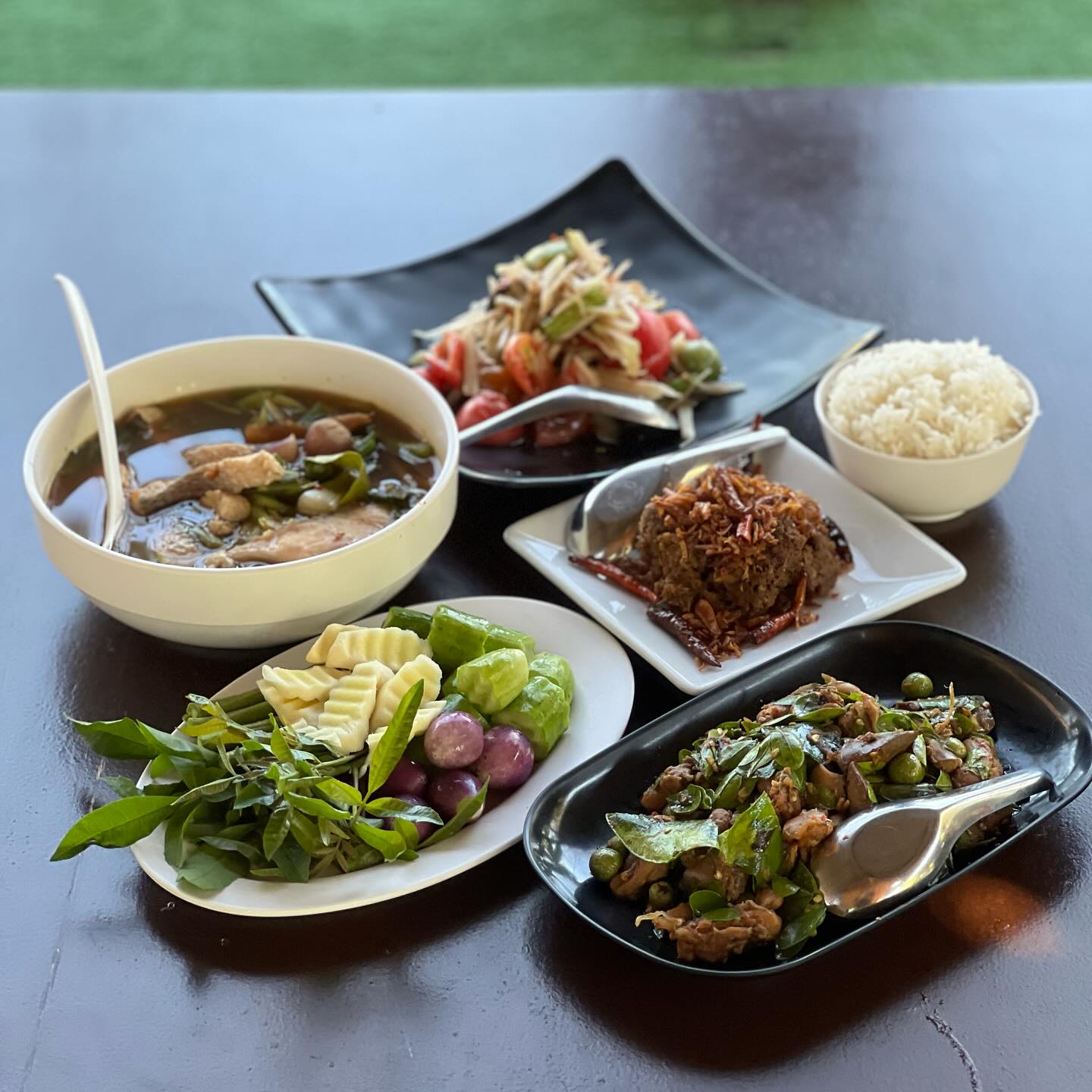 เติ้ล - ธนพล นิ่มทัยสุข