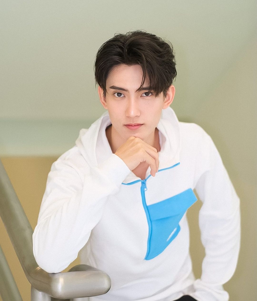 เฟริสท์ - ฉลองรัฐ นอบสำโรง