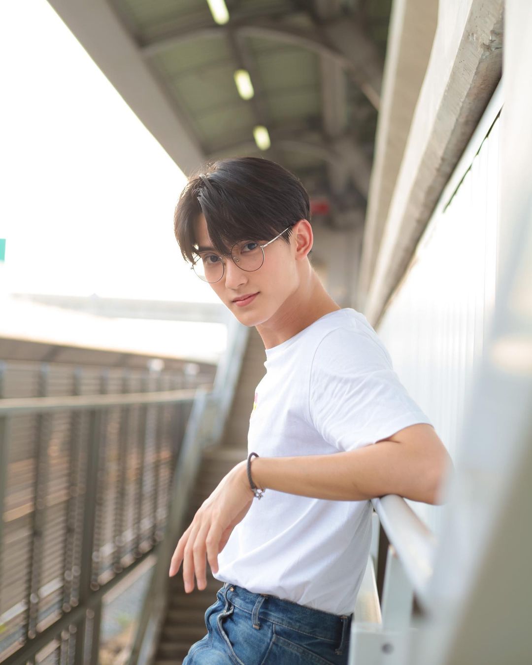 เฟริสท์ - ฉลองรัฐ นอบสำโรง