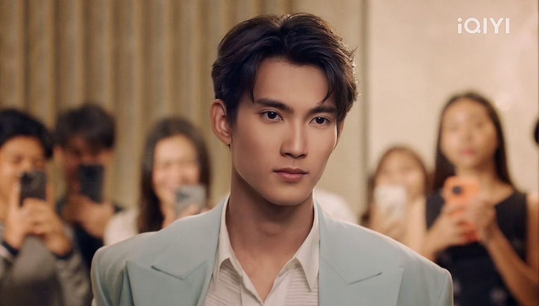 เฟริสท์ - ฉลองรัฐ นอบสำโรง