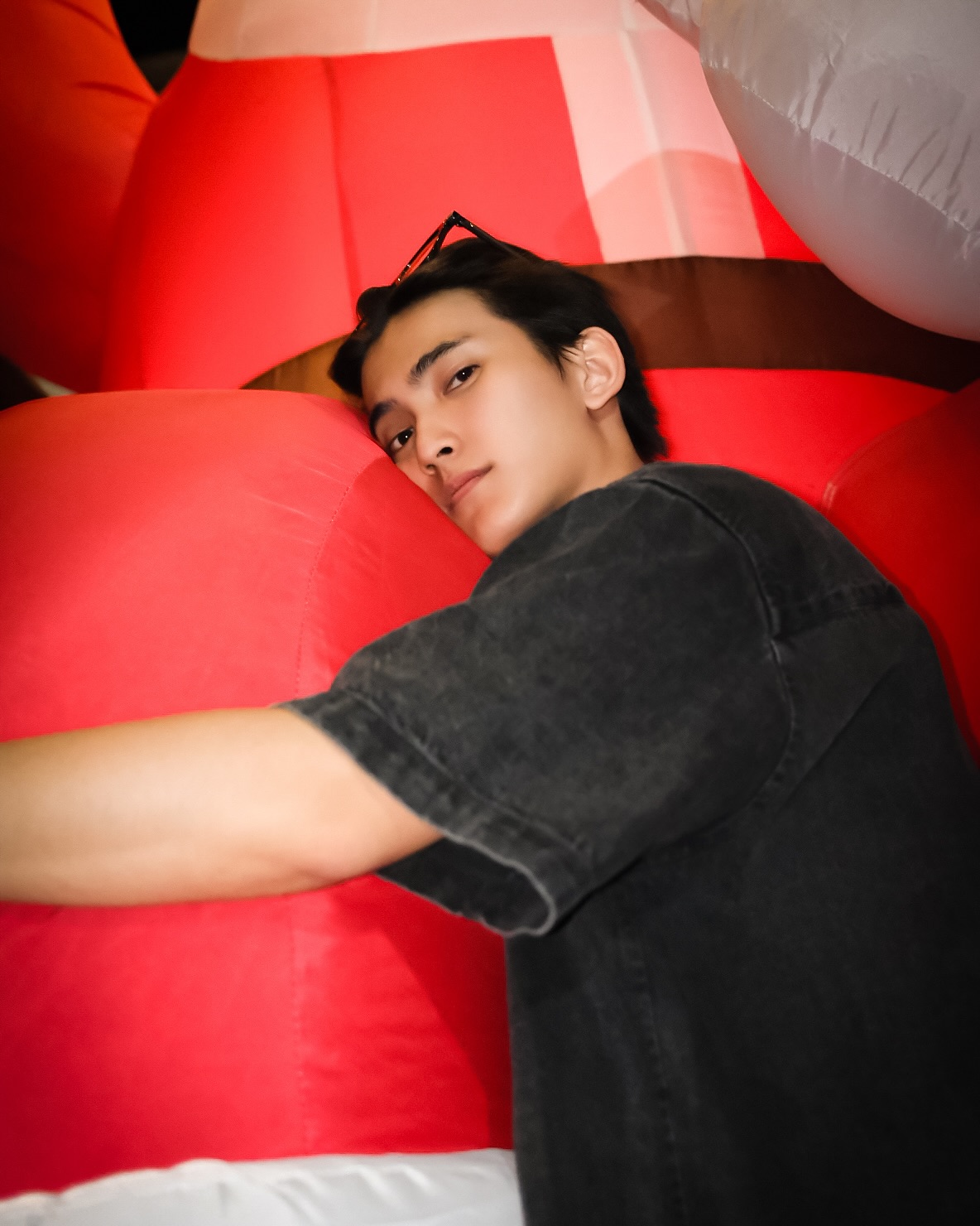 เฟริสท์ - ฉลองรัฐ นอบสำโรง