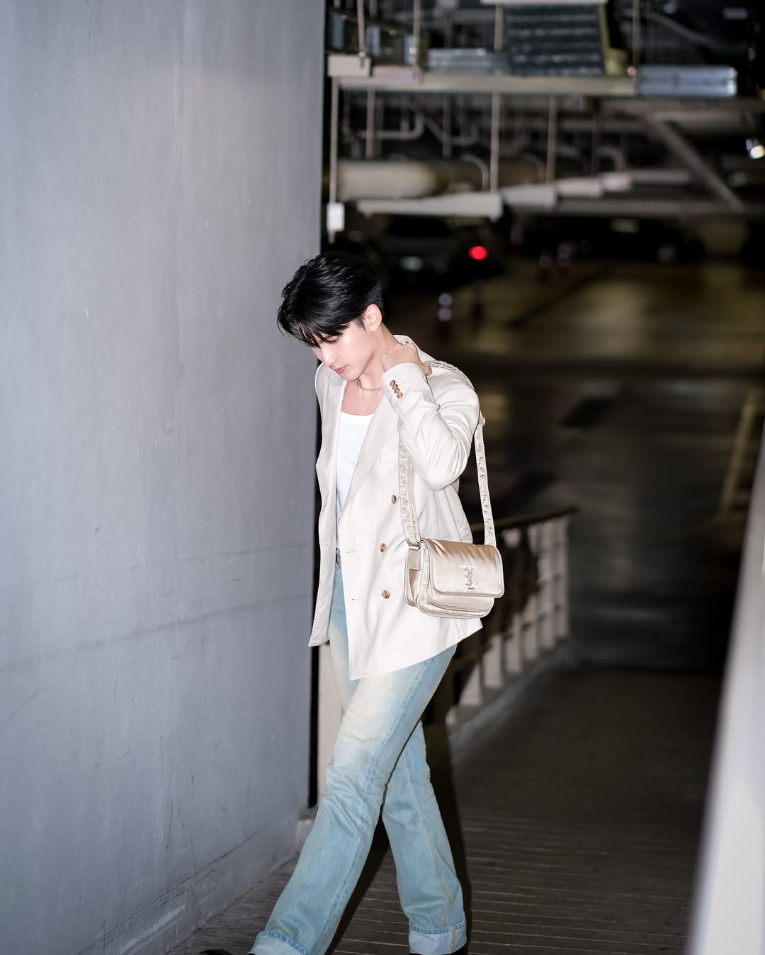 เฟริสท์ - ฉลองรัฐ นอบสำโรง