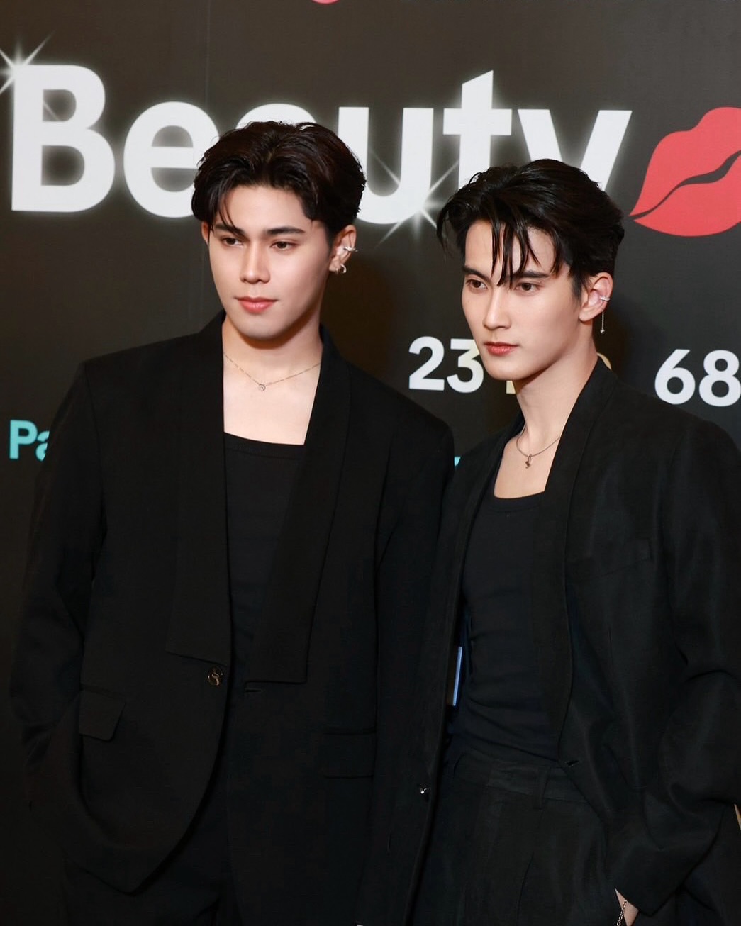 เฟริสท์ - ฉลองรัฐ นอบสำโรง