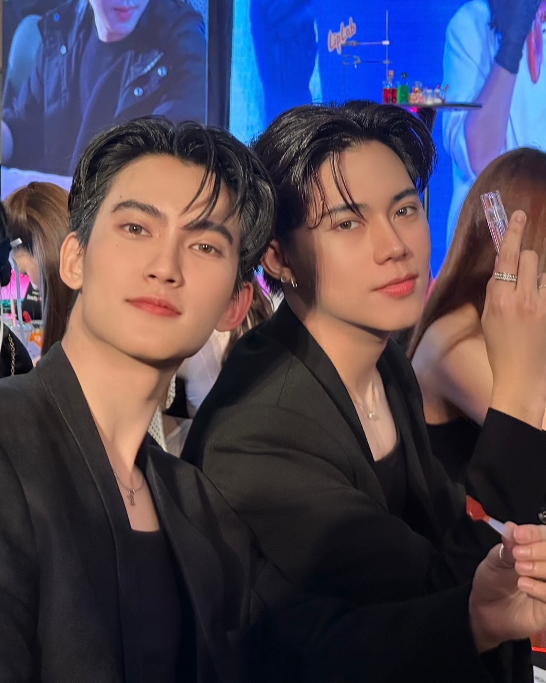 เฟริสท์ - ฉลองรัฐ นอบสำโรง
